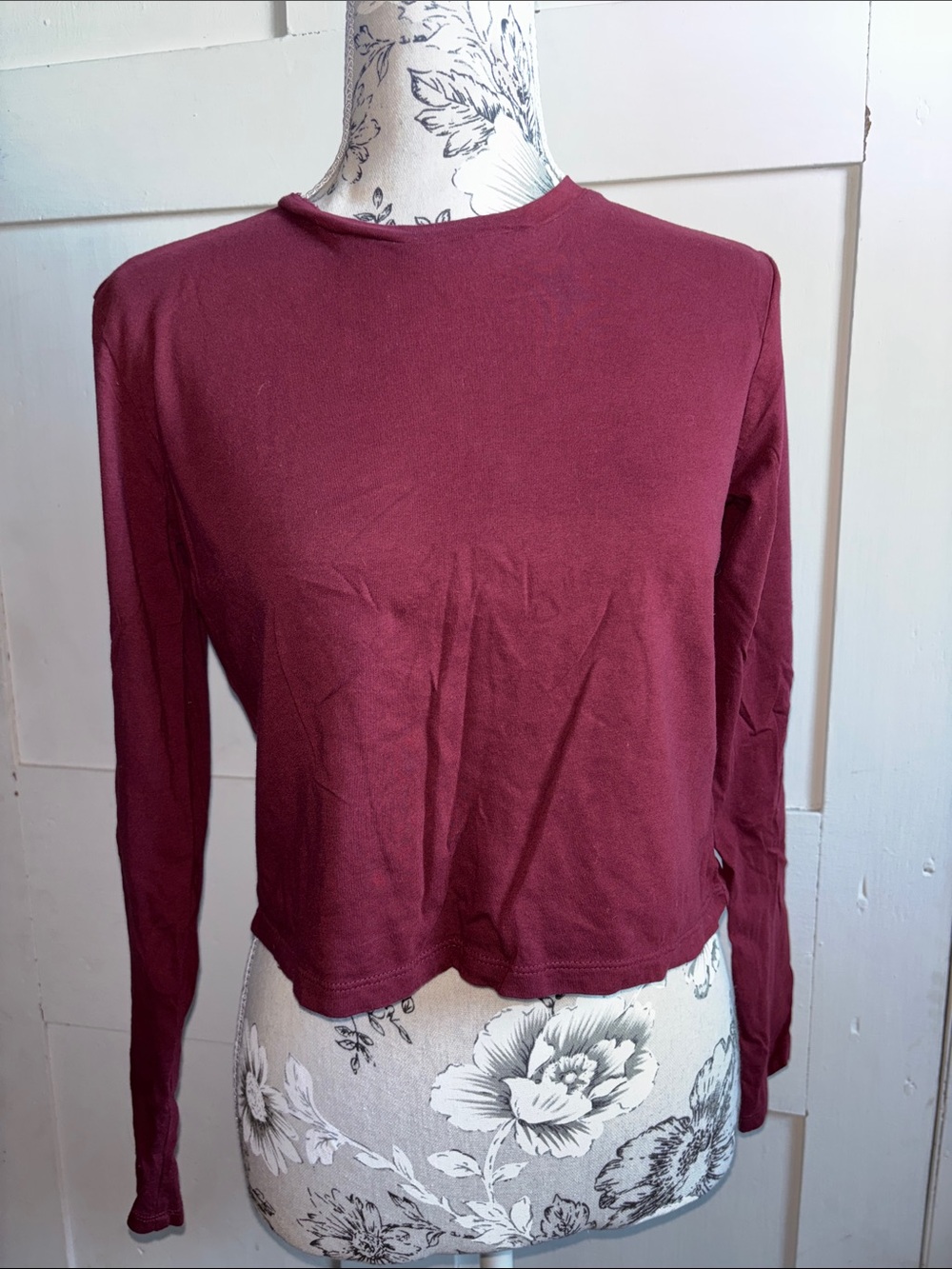Wild Fable Solid Maroon Crop Top Long Sleeve Size Small